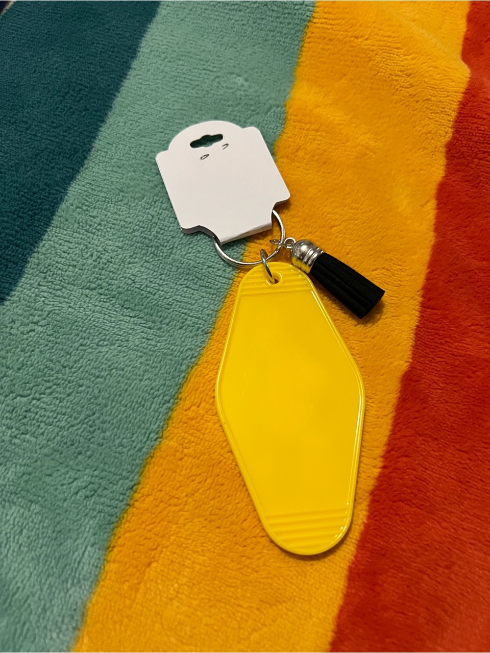 Hello Kitty Keychain ✨ - Picture 3 of 3